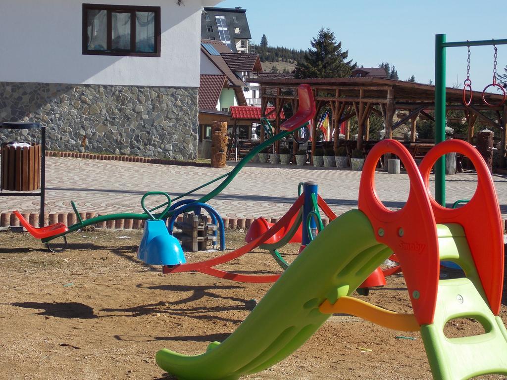 Complex Turistic Casianna & Spa Păltiniş Exteriör bild