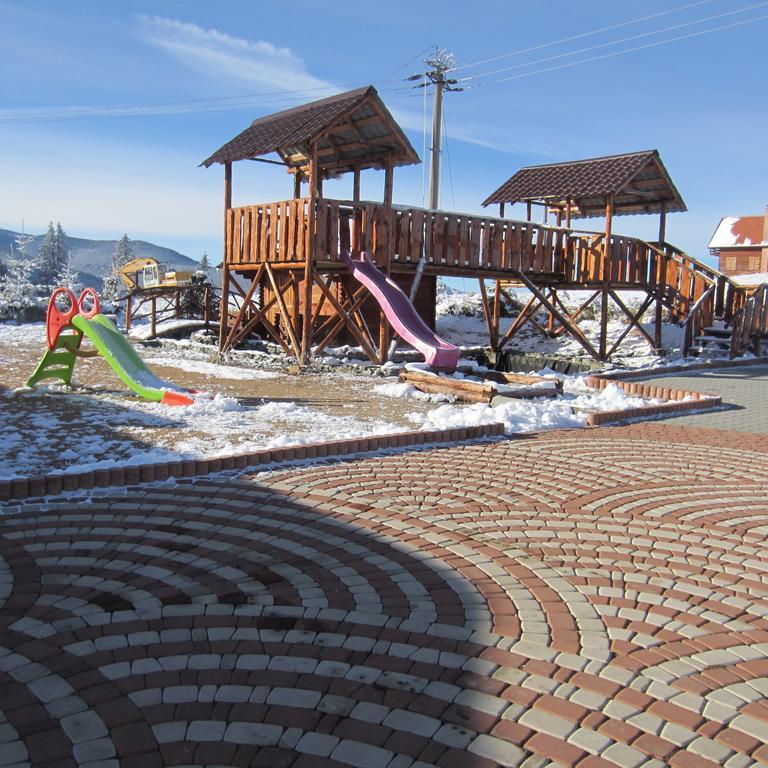 Complex Turistic Casianna & Spa Păltiniş Exteriör bild